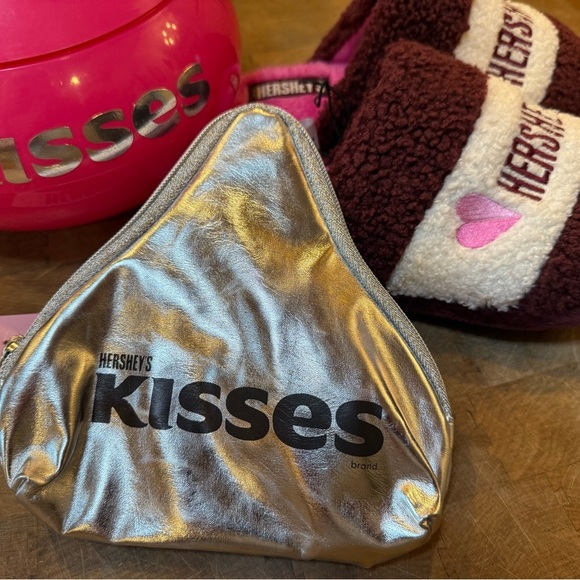 NEW Hershey Kiss Plush Slippers and Bag Set Big Pink Silver Hershey Kiss Dish - Picture 7 of 16